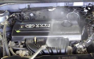 Почему вам необходимо мыть двигатель автомобиля?